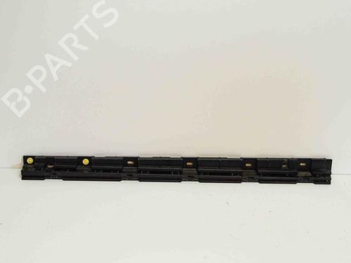 Używane Wspornik / Uchwyt BMW 5 (F10) 535 i (306 hp) 13933075