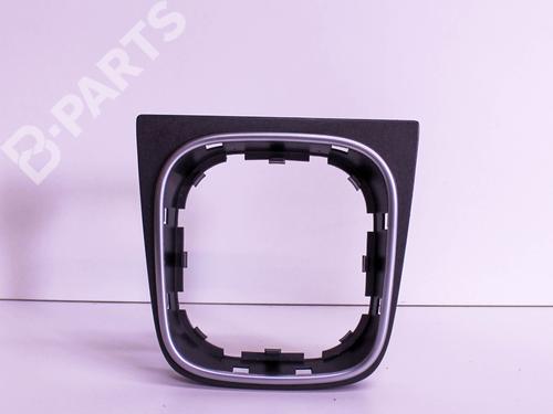 Used Automatic gearbox selector Automatic gearbox selector VW GOLF V Variant (1K5) 1.9 TDI (105 hp) 7539609 7539609