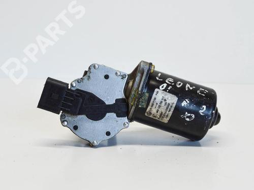 Used Front wiper motor VW GOLF IV (1J1) 1.6 (102 hp) 7912509