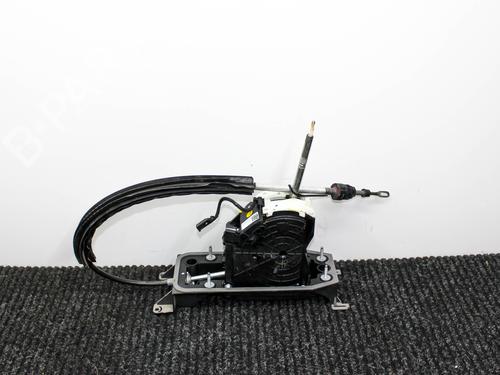 Used Gear lever AUDI A3 Limousine (8VS, 8VM) 1.8 TFSI (180 hp) 19432372