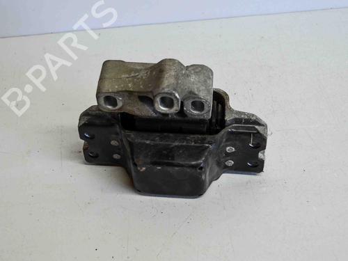Used Engine mount VW TIGUAN (5N_) 2.0 TDI 4motion (140 hp) 6495225