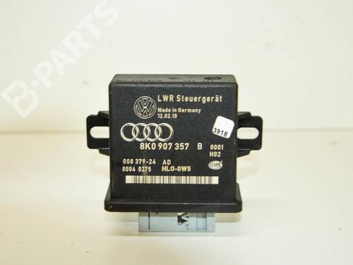 Styringsenhet belysning AUDI Q5 (8RB) 3.2 FSI quattro (270 hp) 10621196