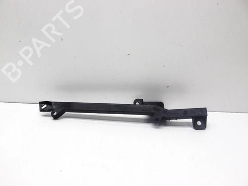 Used Left headlight support LAND ROVER RANGE ROVER SPORT III (L461) P440e PHEV AWD (441 hp) 31087620