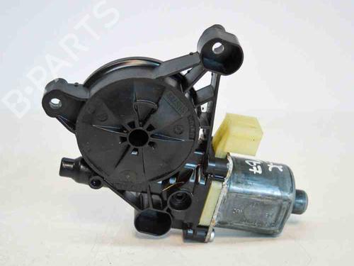 Used Left front window motor AUDI A3 Sportback (8VA, 8VF) 1.6 TDI (110 hp) 6495647