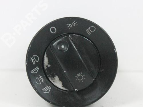 Commande de phare AUDI A4 B6 (8E2) 1.6 (102 hp) 7913460