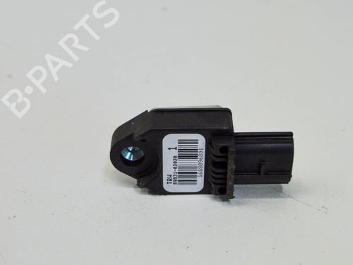 Used Electronic sensor TOYOTA COROLLA (_E12_) 1.6 VVT-i (ZZE121_, ZZE121R) (110 hp) 13326074