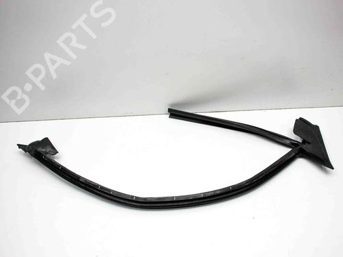 Gummiliste AUDI A5 Sportback (F5A, F5F) S5 TFSI quattro (354 hp) 28059215