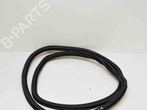 Used Rubber door seal AUDI A4 B8 (8K2) 2.0 TFSI (220 hp) 14678495