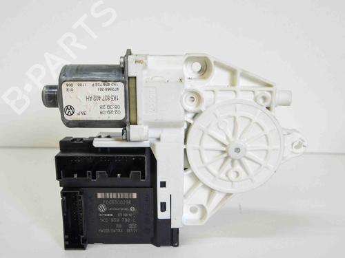 Used Right front window motor VW GOLF V Variant (1K5) 1.9 TDI (105 hp) 8850073