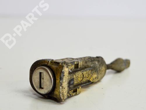 Used Front right lock VW JETTA IV (162, 163, AV3, AV2) 1.6 TDI (105 hp) 6483723