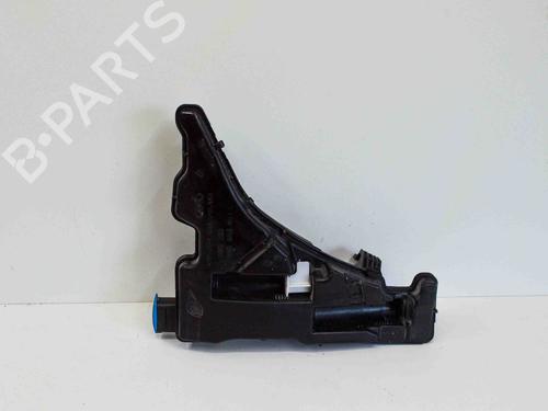 Used Windscreen washer tank AUDI A4 B9 (8W2, 8WC) 2.0 TFSI quattro (252 hp) 12323705