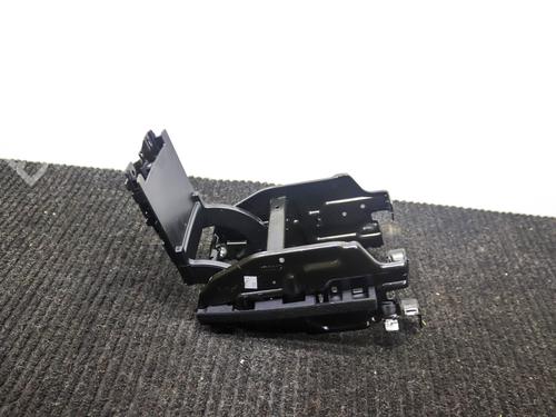 Used Armrest / Center console AUDI Q5 (8RB) 3.0 TFSI quattro (272 hp) 30155480