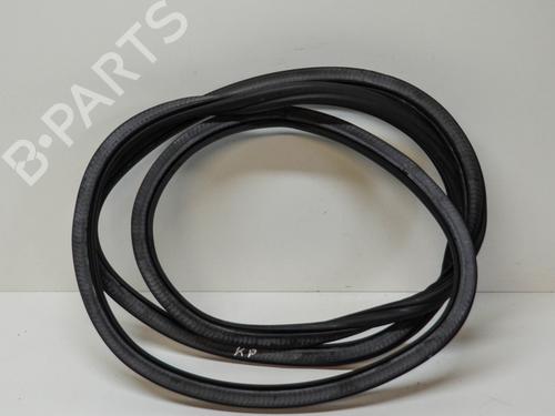 Used Rubber door seal AUDI Q5 (8RB) 3.2 FSI quattro (270 hp) 14675038