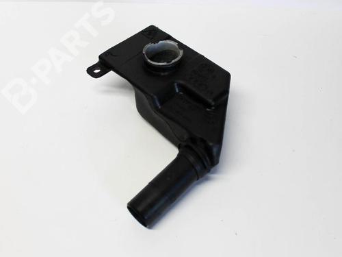 Used Windscreen washer tank AUDI A4 B8 (8K2) 2.0 TDI (170 hp) 7672074