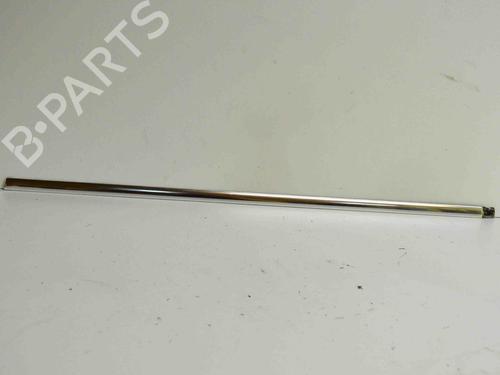 Used Door moulding trim SKODA SUPERB II (3T4) 2.0 TDI 16V (140 hp) 14674823