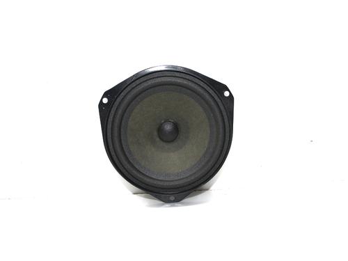 speaker-alfa-romeo-giulia-952_-2015-38171431 main image