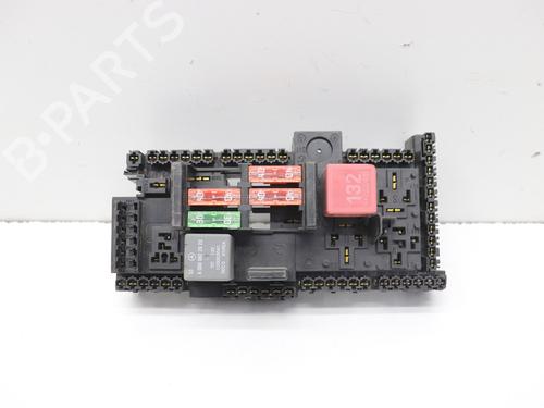 Used Fuse box Fuse box 39501614 39501614