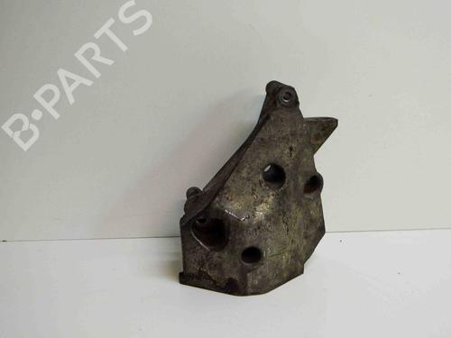 Used Engine mount Engine mount SEAT IBIZA IV (6J5, 6P1) 1.4 TDI (80 hp) 8261534 8261534