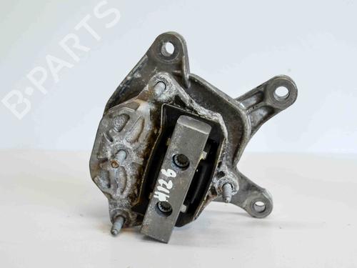 Used Gearbox mount AUDI A4 B9 Avant (8W5, 8WD) 1.4 TFSI (150 hp) 6494909