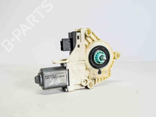 Rudehejsemotor bagstkærm venstre AUDI A6 C6 Avant (4F5) 2.0 TDI (140 hp) 6493768