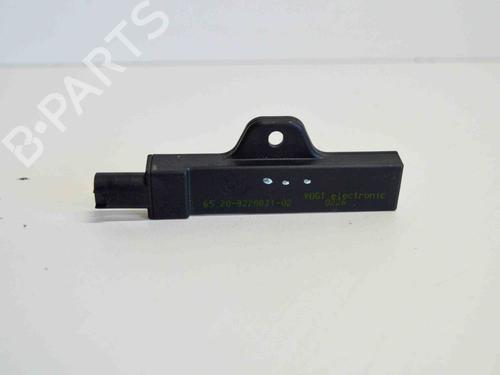 Used Electronic module BMW 5 (F10) 535 i (306 hp) 13933121