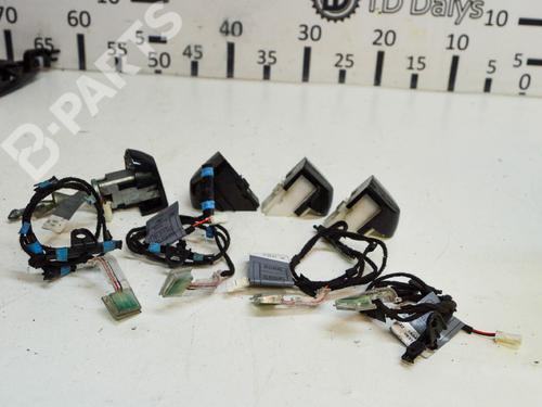 Front left exterior door handle BMW 3 Touring (E91) 318 i | BP8849121C128 