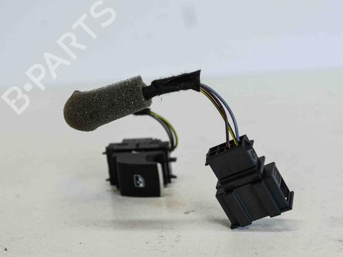 Used Right rear window switch SEAT LEON (5F1) 2.0 TDI (150 hp) 6502948