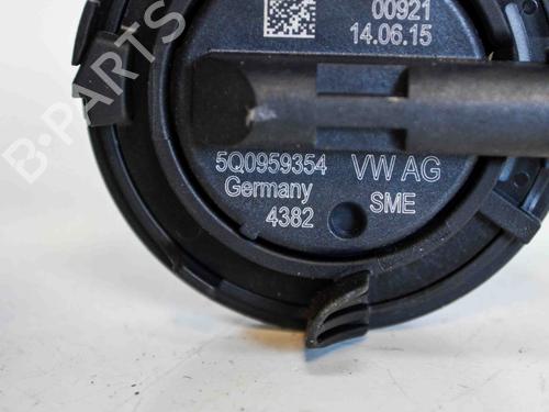 Electronic sensor AUDI A3 Convertible (8V7, 8VE) 2.0 TDI | BP6502162M84