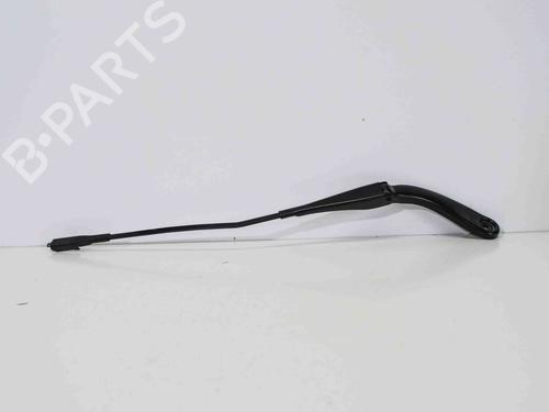 Used Front windshield wiper arm BMW 3 Touring (F31) 318 d (143 hp) 14690033