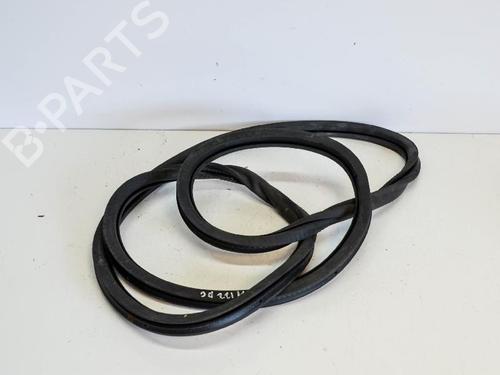 Gummiliste VW JETTA III (1K2) 1.9 TDI (105 hp) 14688242