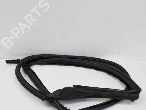 Gummiliste TESLA MODEL S (5YJS) 85 (367 hp) 14680135