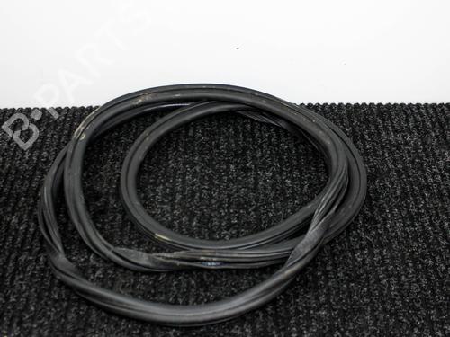 Used Rubber door seal AUDI Q5 (8RB) 3.0 TFSI quattro (272 hp) 19331225