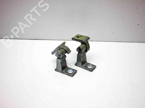 Used Hinge/Door check strap AUDI Q3 (8UB, 8UG) 2.0 TFSI quattro (200 hp) 28823418