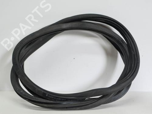 Used Rubber door seal SKODA OCTAVIA II Combi (1Z5) 1.8 TSI 4x4 (160 hp) 14671621