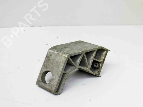 Used Support MERCEDES-BENZ C-CLASS T-Model (S205) C 350 e (205.247) (211 hp) 18200769