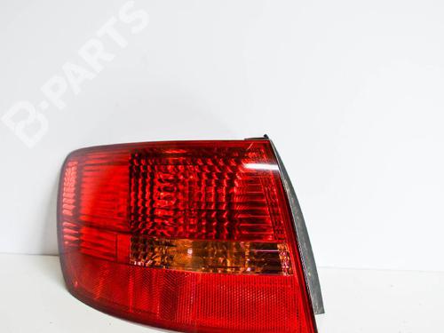 Venstre Baklys AUDI A6 C6 Avant (4F5) 2.0 TDI (140 hp) 7292600