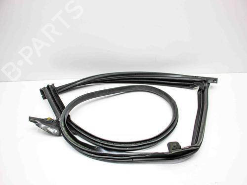 Gummiliste TESLA MODEL 3 (5YJ3) EV AWD (351 hp) 29127939