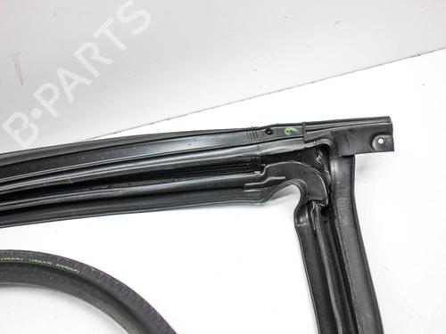 Rubber door seal TESLA MODEL 3 (5YJ3) EV AWD | BP29127939C142 