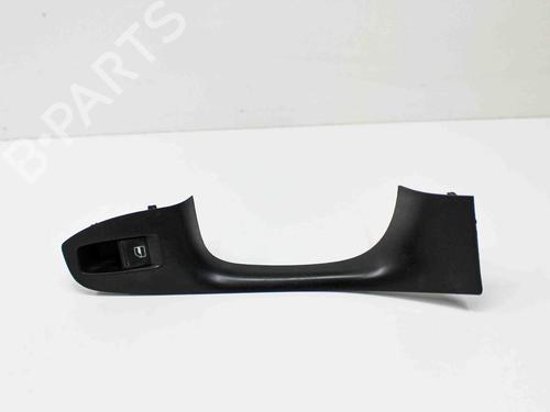 Used Right rear window switch VW JETTA IV (162, 163, AV3, AV2) 2.5 (170 hp) 19940182