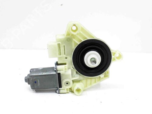 Used Right front window motor MERCEDES-BENZ C-CLASS T-Model (S205) C 350 e (205.247) (211 hp) 18888099