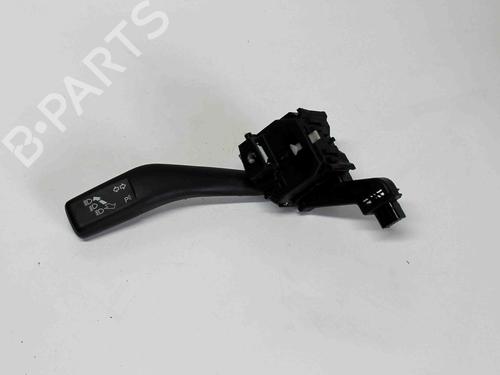 Used Steering column stalk VW JETTA III (1K2) 1.9 TDI (105 hp) 6485488