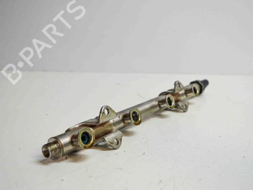 Used Injection rail VW GOLF VII (5G1, BQ1, BE1, BE2) 1.4 TSI (125 hp) 6482077