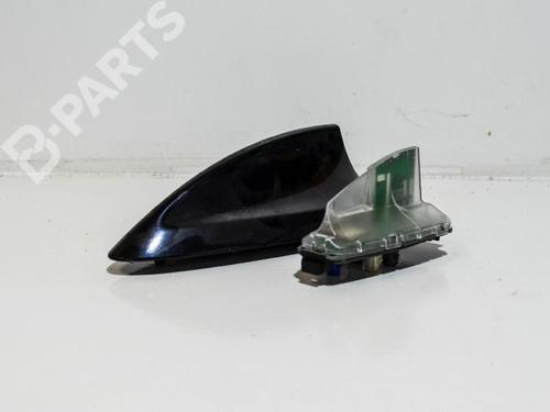 Used Antenna/Base BMW 1 (F20) M 135 i (320 hp) 8852910