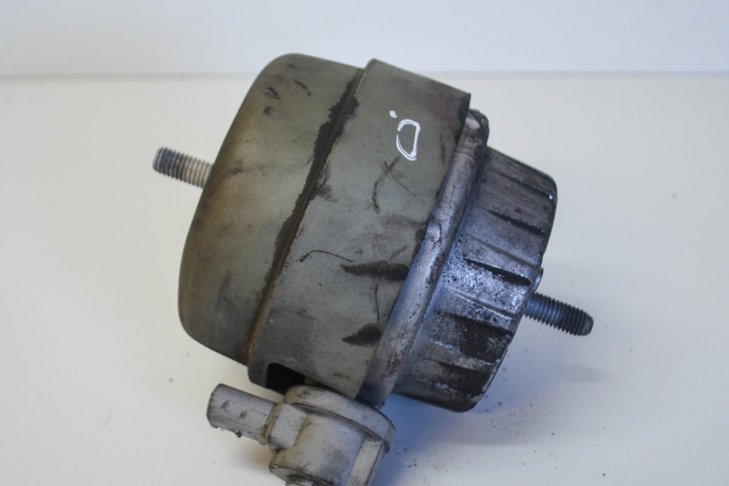 Engine mount AUDI A6 C6 (4F2) 3.0 TFSI quattro 7094700 BParts