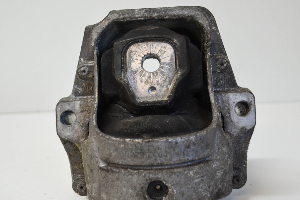 Engine mount AUDI A5 Sportback (8TA) 2.0 TDI 8851485 BParts