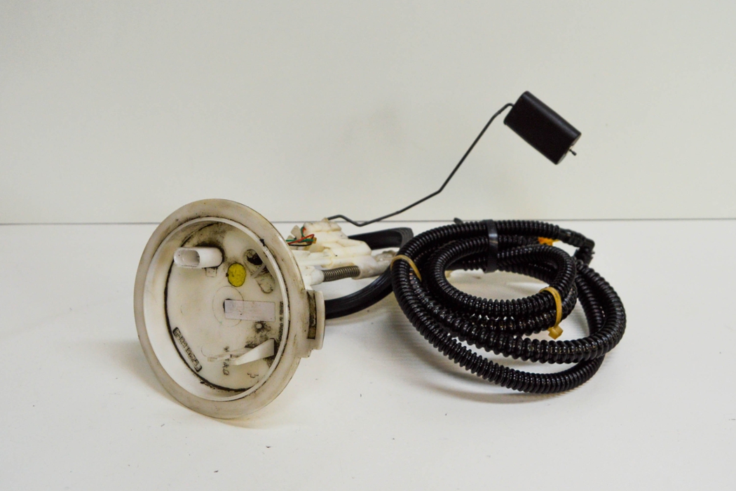 Fuel Pump VW TIGUAN 5N 2 0 TDI 4motion 8324059 B Parts fuel-pump-vw-tiguan-5n-2-0-tdi-4motion-8324059-b-parts