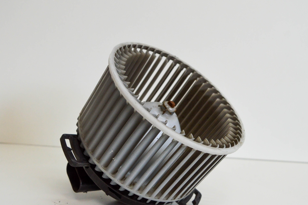 Heater blower motor MAZDA 3 (BL) 1.6 MZCD (BL14) 8849831 BParts