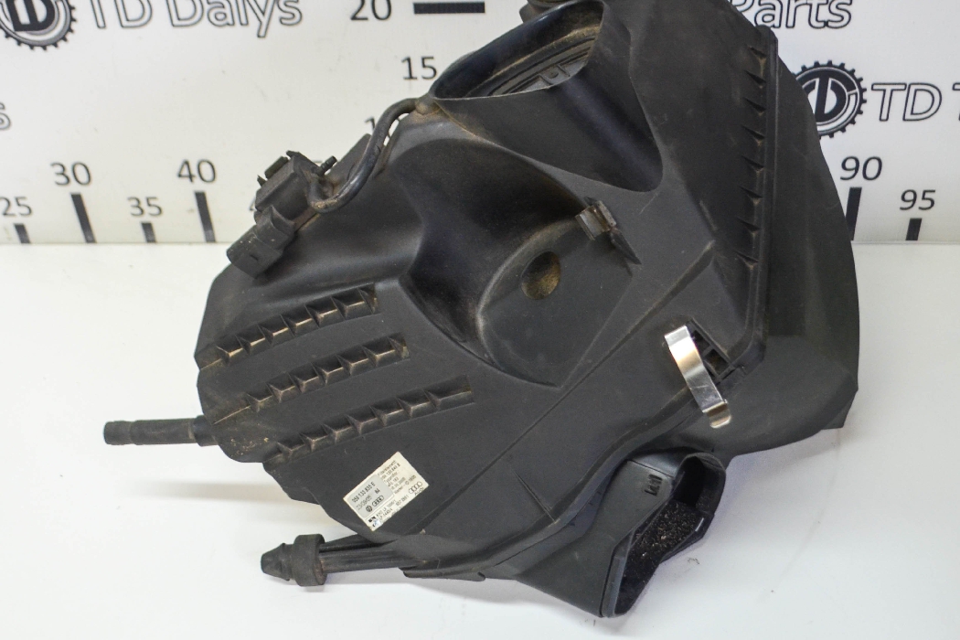 Air filter box AUDI A6 C6 (4F2) 3.0 TDI quattro 7914480 BParts