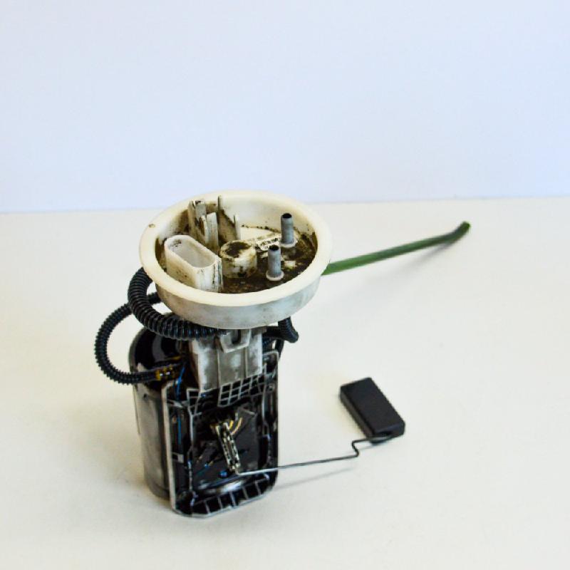 Fuel pump AUDI A4 B7 Avant (8ED) 2.0 TDI 6488178 BParts