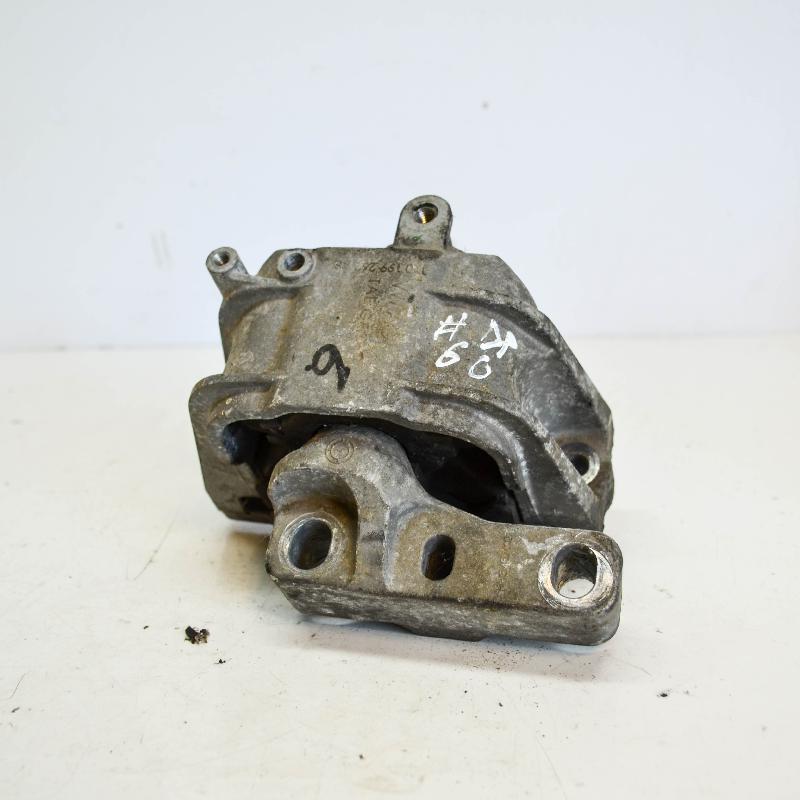 Engine mount VW GOLF V (1K1) 1.9 TDI 7915697 BParts